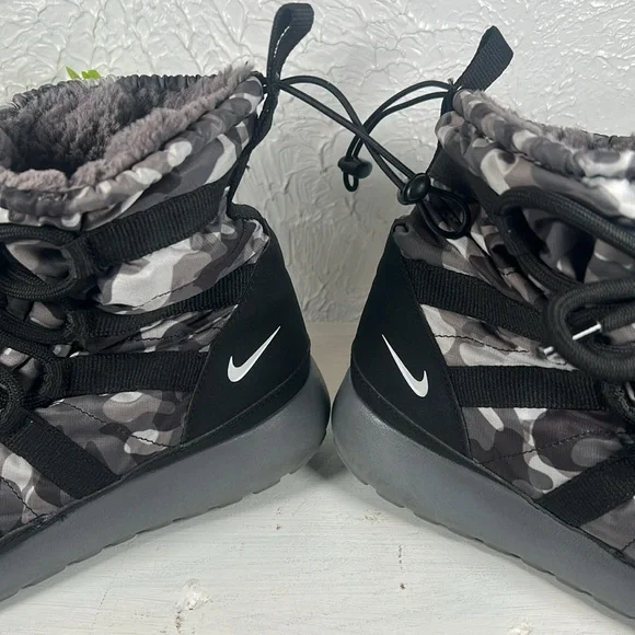 Nike Roshe One Hi Sneakerboots Camouflage Lined Cold Weather Sneakerboot 8 1/2 - Picture 15 of 15